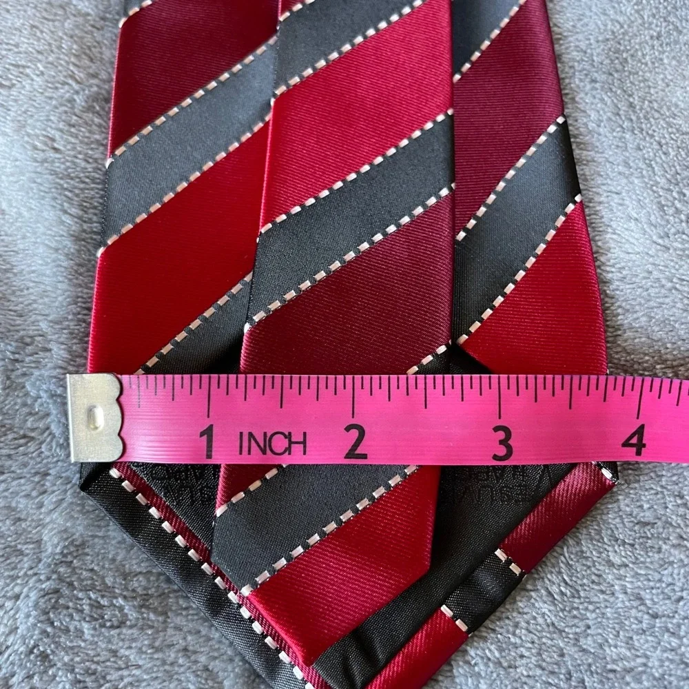 Vesuvio Napoli Italian Necktie Red Gray Black Striped Men's vintage‎ Tie